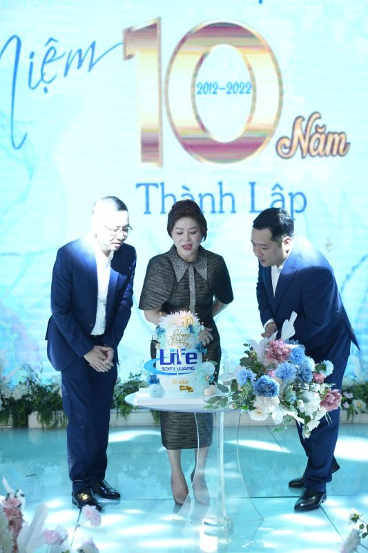 Kỷ niệm 10 năm thành lập LifeSoftware (27/12/2012 - 27/12/2022) 1